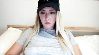 texasthicc amazing slut is hot fucking her holes