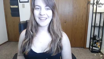 tawneyssexed busty slut caresses both slits