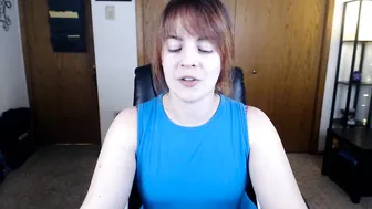 tawneyssexed bitch in stockings gets squirt