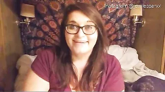 jewliesparxx cute brunette girl masturbates passionately