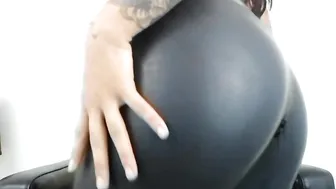 jamie valentine immaculate female posing nude