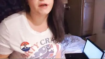 jewliesparxx gorgeous mare fucks pussy with phallus