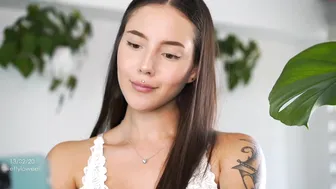 effyloweell luscious whore rubs boobs with oil