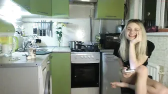 69chupachups teen pussy jerking off