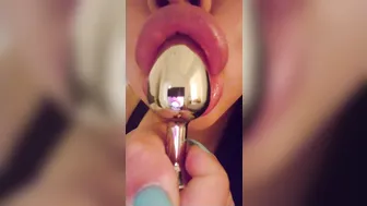 tigerr benson onlyfans butt plug and lips