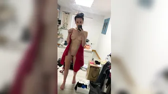 sophia smith onlyfans my towel not doing a very good job