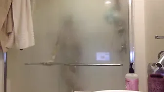 aidra fox onlyfans watch aidra fox shower and get ready for work