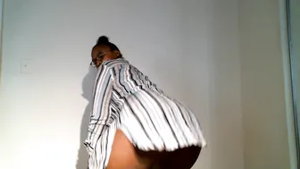 miaa sapphire onlyfans don't forget to like and comment on your favorite video