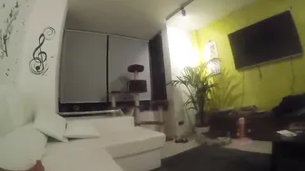 quieres ver como vestida de ni㲡, me obligan a chupar y follar por ser una ni㲡 mala