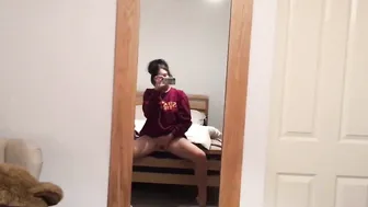 lounatic finger fuck in someone elses house