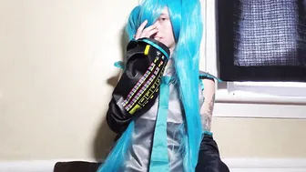 xxecstacy miku wants to suck cock