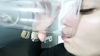 alice-fairy measuring-cup-full-of-piss-2020-01-24_ieuxY3