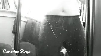 leelaloveless-feels-like-i-only-go-backwards-2020-01-07_FZgf3V