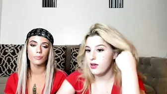 babybenzz Cute slut fucks vaginal opening