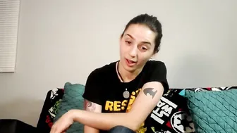 isobella07 Big breasted bitch gently caresses her cunt