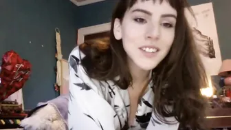 margaux Impressive babe dancing striptease