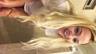 angeliquesage wet t shirt in shower