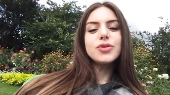 Stella Cox -Interview in the park ! Ask me anything (1)