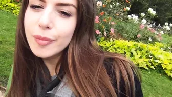 Stella Cox -Interview in the park ! Ask me anything (1)