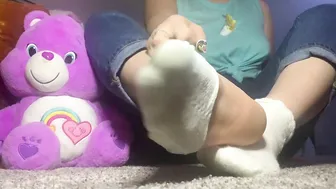 Goddess Lola - g0ddesslola onlyfans  -2020-01-01  Foot tease ft. My dirty socks 3