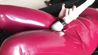 PureLatex OnlyFans  -purelatex-2018-11-30-ERQDGINP2FSWGofgKlcG0KD2pJDA8usm