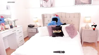 missniley24 032020 807_female_chaturbate