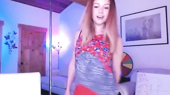 ginnypotter gorgeous mare fucks pussy with phallus