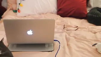 kateelife cute babe rides a sex toy