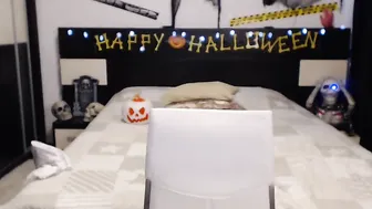 busty_ema loves to masturbate standing cancer