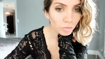 laurel Russian charm