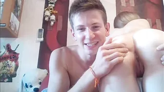 Chat busty blonde shows off snatch