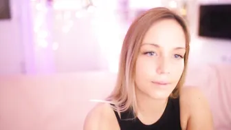 meow_s gorgeous confused handjob pussy