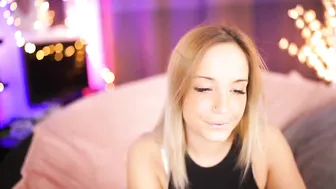 meow_s crazy girl caresses shaved pussy