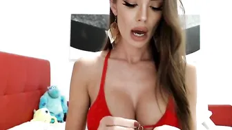 ohmymel incendiary lady masturbates both holes with pleasure