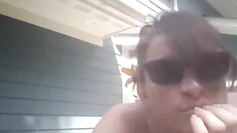 jalyn whore chick sucks penis gentleman