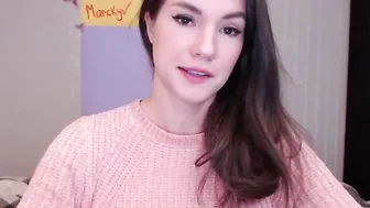 sashabae juicy babe creases her tits