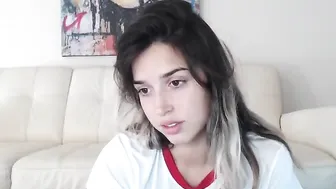 oliviaxorose naked naughty in fries