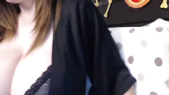 busty_ema amazing shows pussy