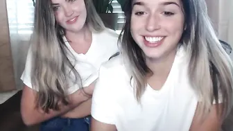 oliviaxorose slutty bitch masturbates cunt