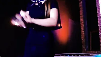 rocknrose Busty brunette