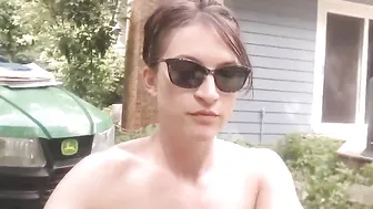 jalyn babe in stockings fucks ass