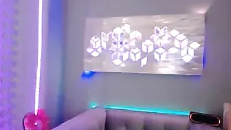 sincityvee Busty lady