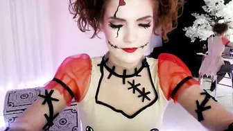 gingermfc naughty bitches gently masturbate shaved pussies