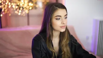 salenastorm babe in stockings fucks ass