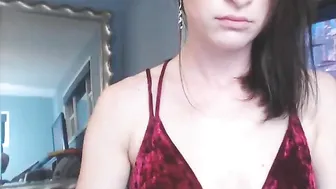 jalyn thick blonde body masturbates pussy