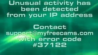 brielleday nude chick posing on the couch