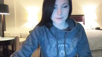 kellyheart Amazing brunette