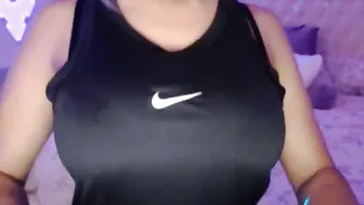 sincityvee pretty woman and her breasts
