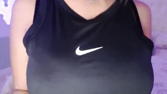 sincityvee pretty woman and her breasts