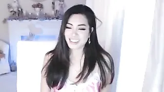 bunni_ whore babe masturbates shaved pussy